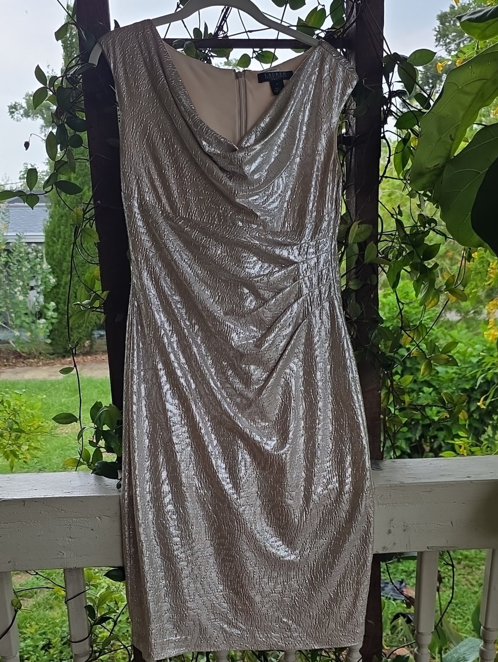 Stunning Lauren Ralph Lauren Champagne Gold Metallic Cocktail Dress ✨